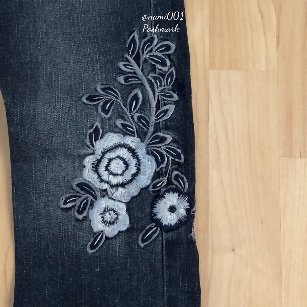 White House Black Market WHBM Bootcut Denim Jeans EUC - Picture 3 of 5